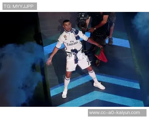 东部冠军庆典25周年前76人吉祥物极速兔子嘻哈重返新赛季